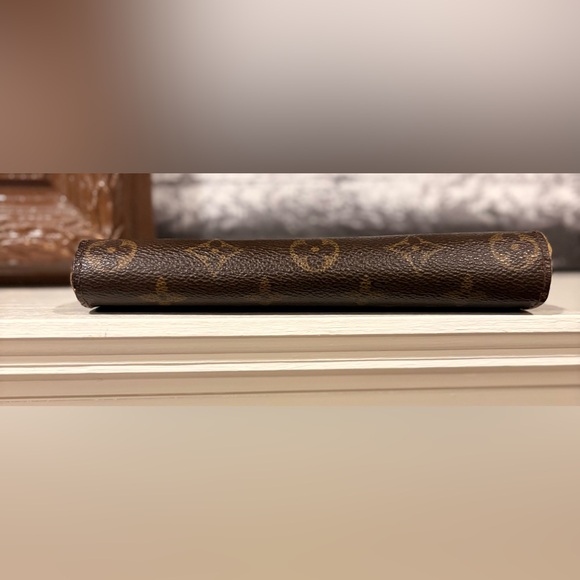 Authentic Vintage Louis Vuitton Monogram Sarah Wallet - Picture 10 of 13